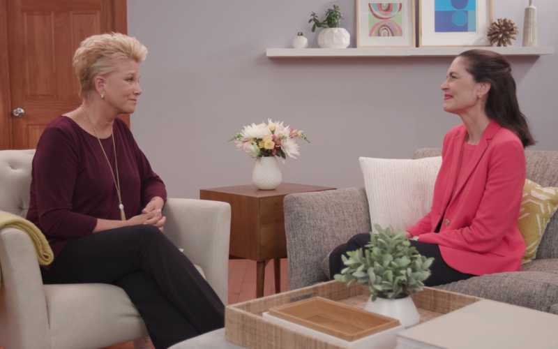 Joan Lunden interviewing Dr. Ann Albright