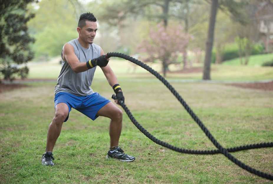 Man doing crossfit