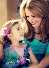 Julie Mayberry con su hija Katie