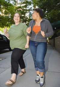 foto de mujeres caminando