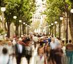 Photo: Crowd of people in a park