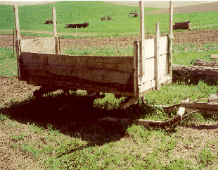 image 
			of the wooden box attached to the sled runners