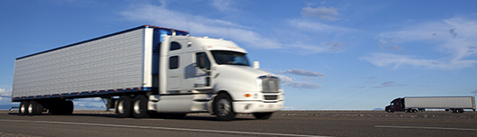 	Eighteen wheeler box truck