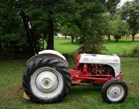 Side view of Ford 4000 with CROPS