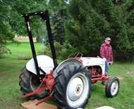 CROPS shown on Ford 4000