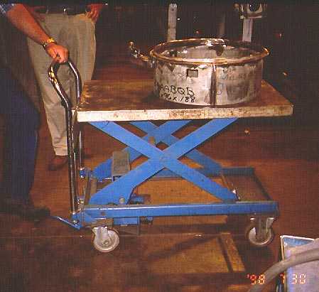 	Wheeled scissors lift