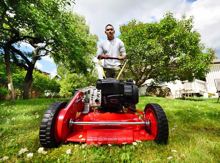 Man mowing the lawn